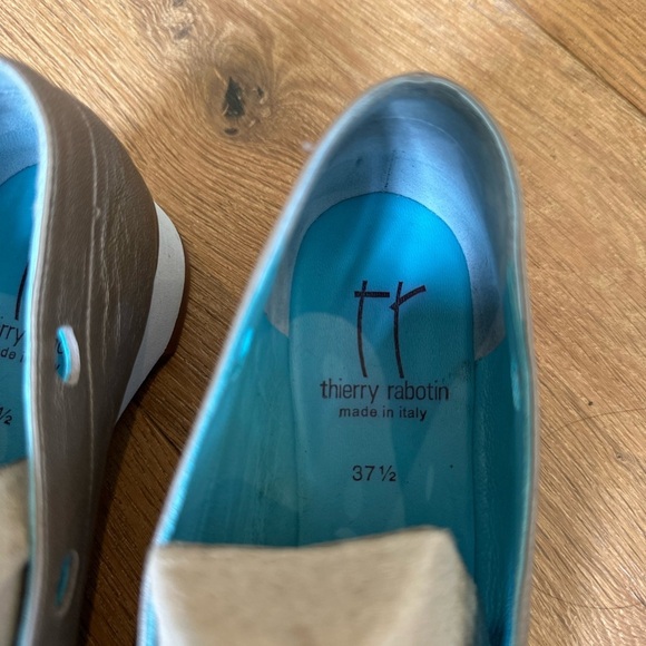 Thierry Rabotin Metallic Gray Wedge Pumps - Picture 3 of 7